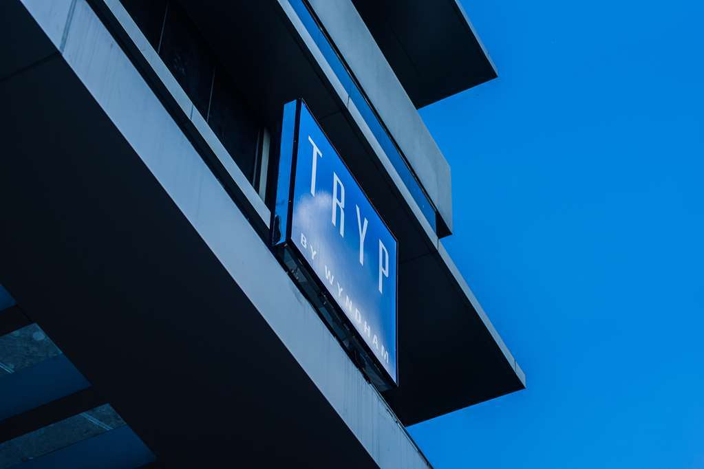 Tryp By Wyndham Yangon Hotel Exterior foto